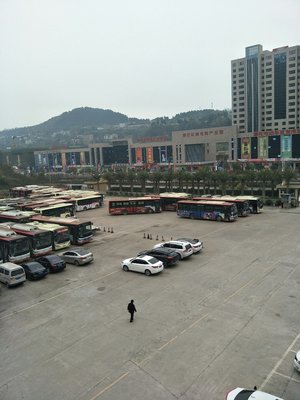 探访巴中秦巴大道 现代便捷生活的新地标